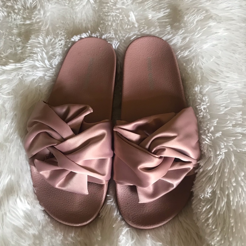 Steve Madden Slides, Size 8 - image 3